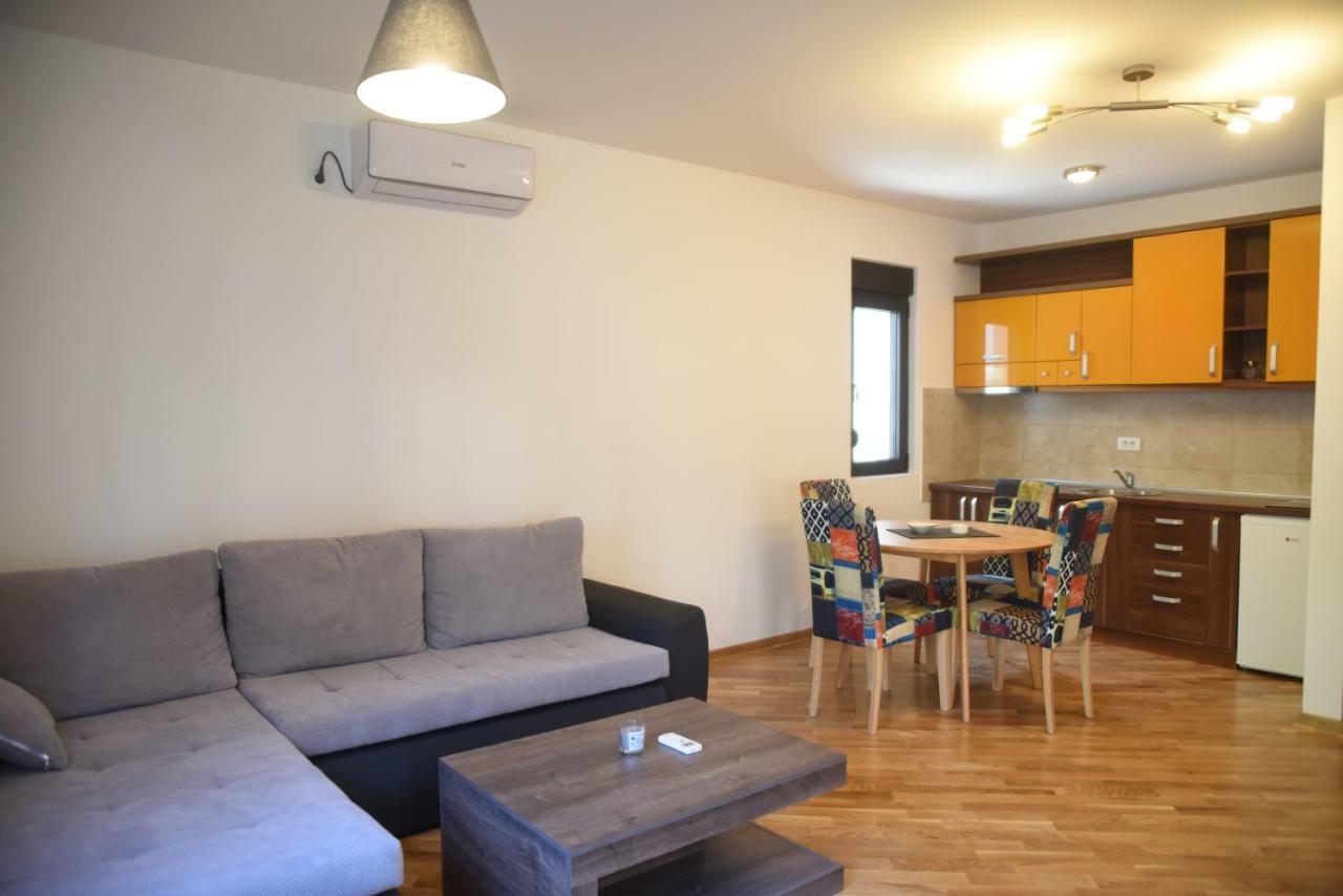 Apartmani Sunny Side Vrnjačka Banja エクステリア 写真